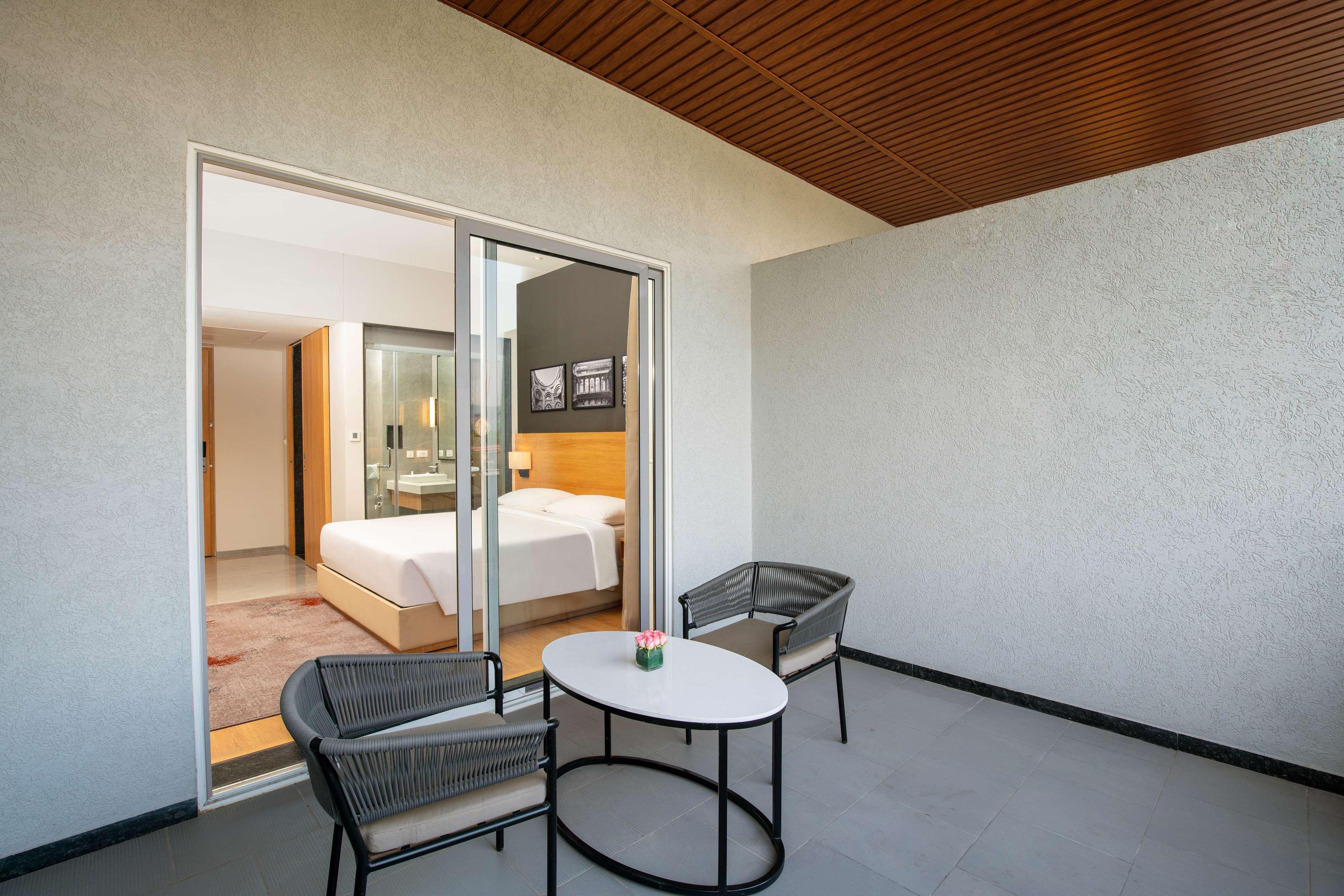 Park Inn By Radisson Gwalior Extérieur photo
